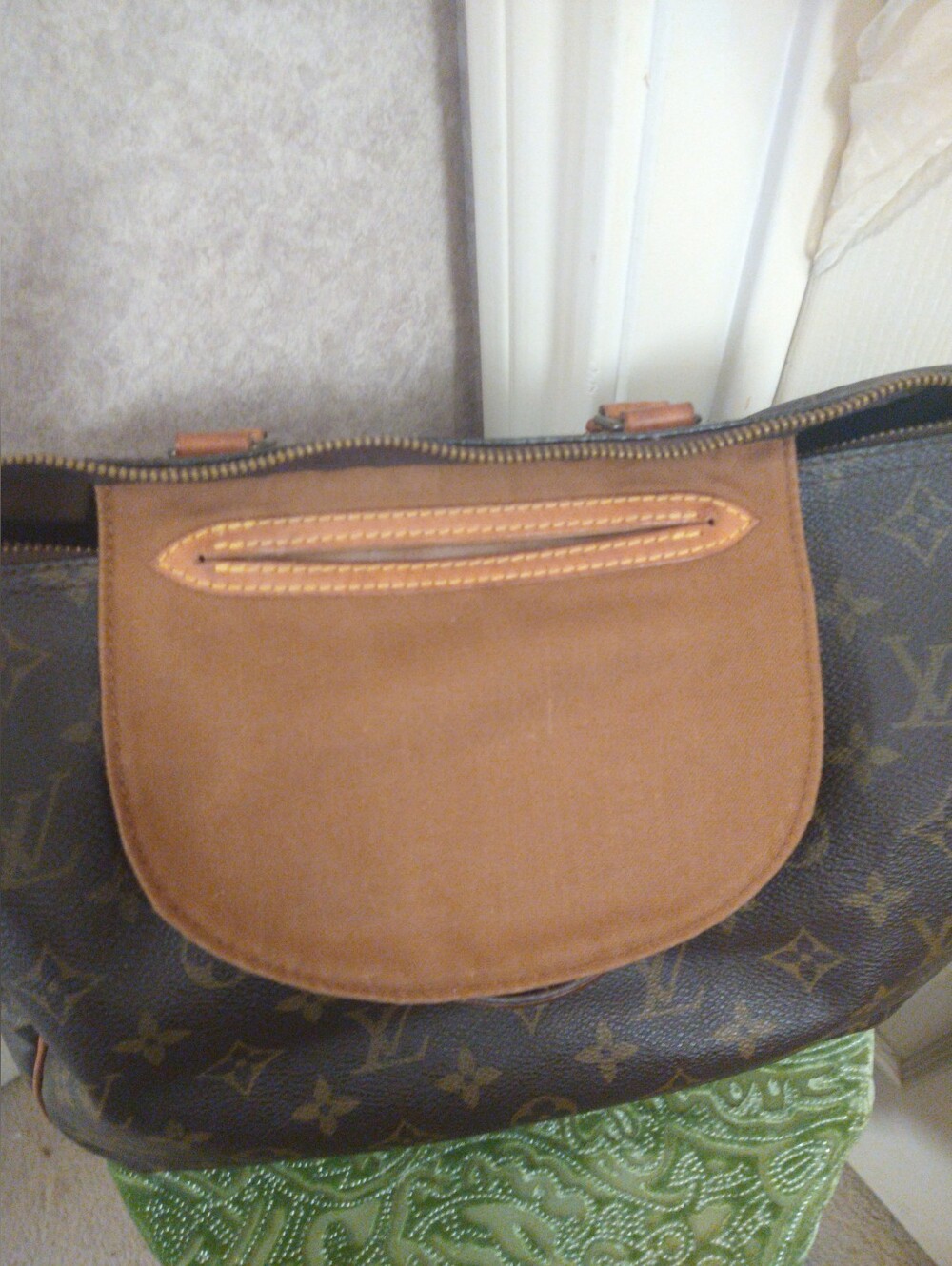 Louis Vuitton Speedy 30 Monogram - Picture 8 of 13